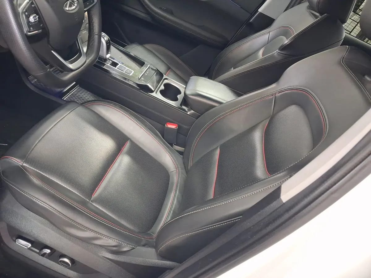 Chery Tiggo 7 Pro 1.5t Glx 4x2 Bicolor Cvt At 5p año 2023