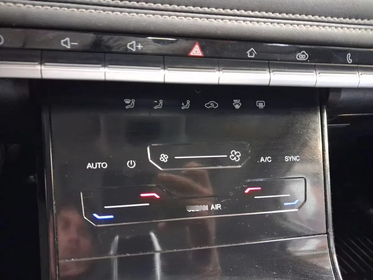 Chery Tiggo 7 Pro 1.5t Glx 4x2 Bicolor Cvt At 5p año 2023