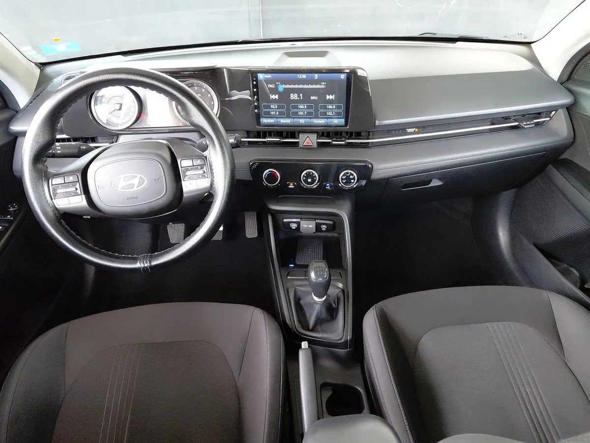 Hyundai Accent 1.4 Hci Plus 4x2 Mt 4p año 2024