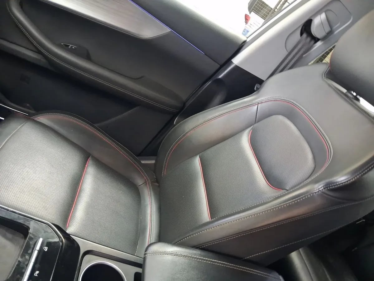 Chery Tiggo 7 Pro 1.5t Glx 4x2 Bicolor Cvt At 5p año 2023