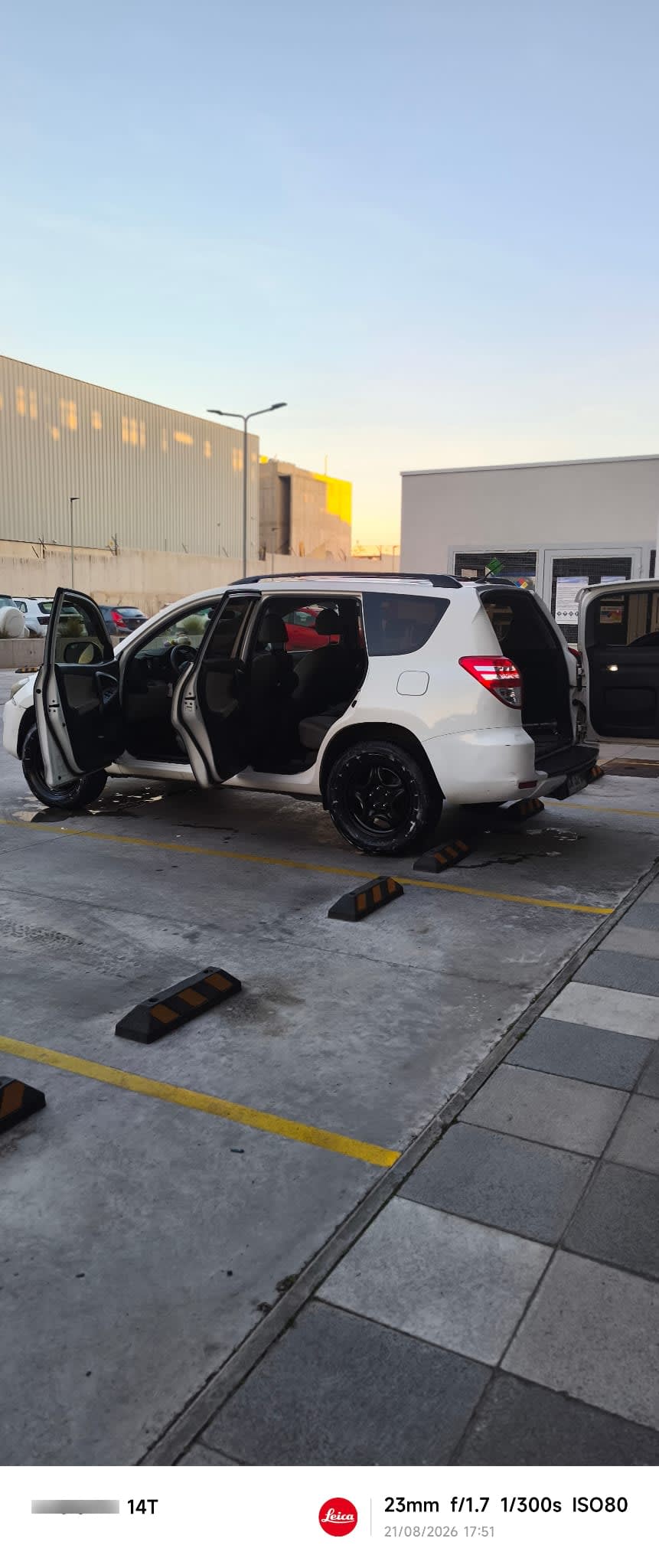 TOYOTA RAV4 2.0 Std 4x2 Mt 722ml3 año 2010