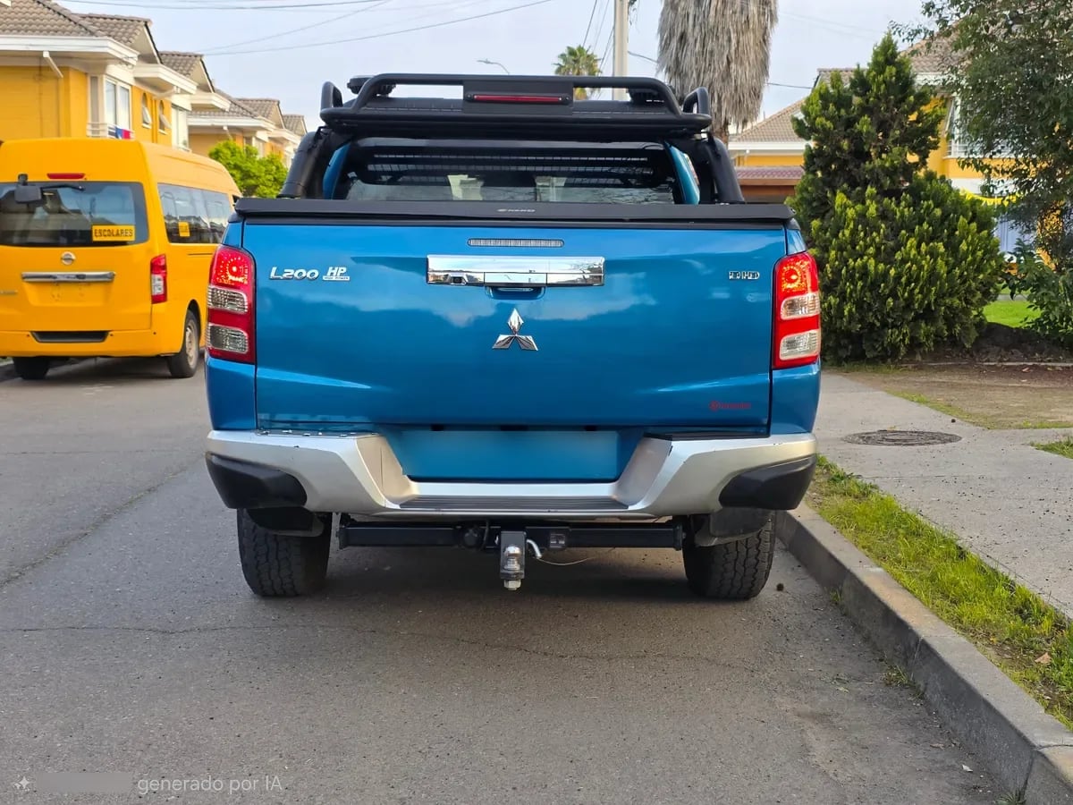 Mitsubishi L200 2.4 Dakar Crs Hp At 4x4 Diesel año 2018