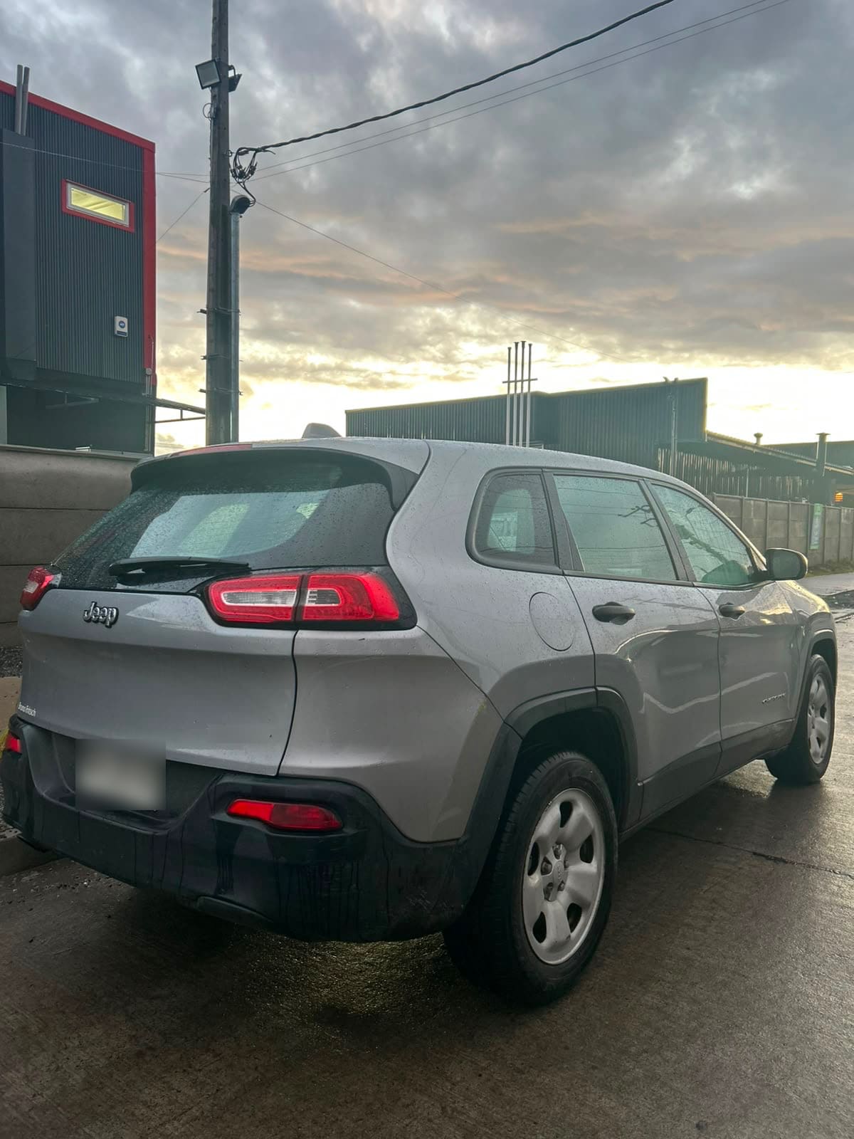 JEEP CHEROKEE 2.4 Limited At 4x4 año 2015