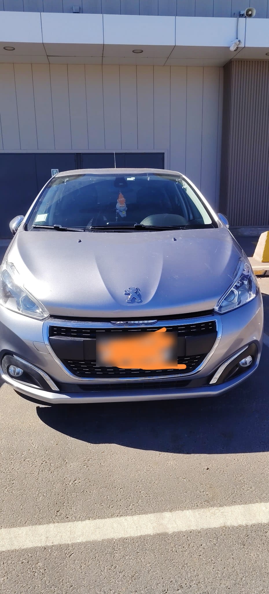 PEUGEOT 208 1.2 Signature+ 1.2 Puretech 110 At año 2020