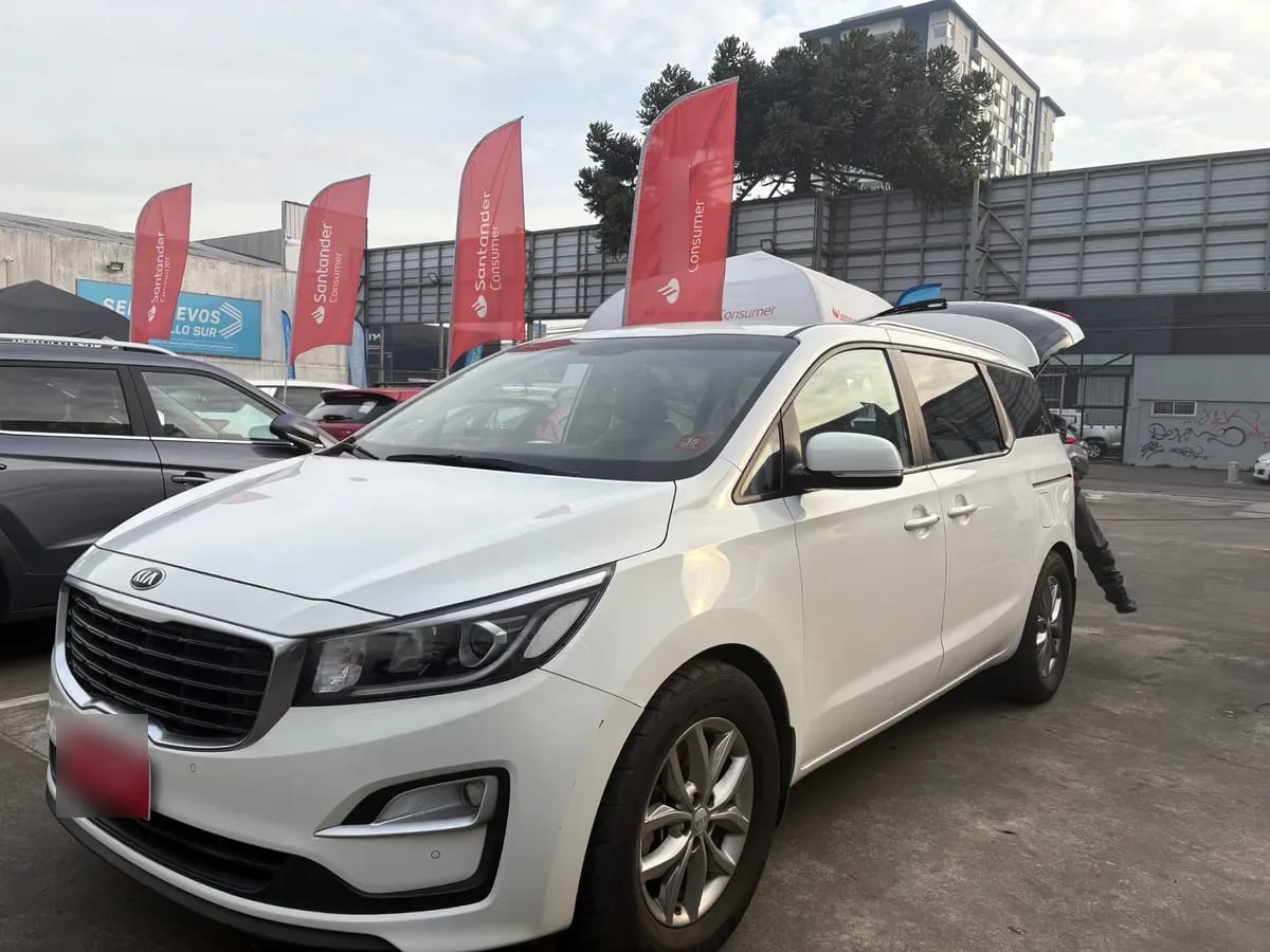 KIA MOTORS GRAND CARNIVAL Grand Carnival Ex 2.2 Dsl 8at Full año 2020