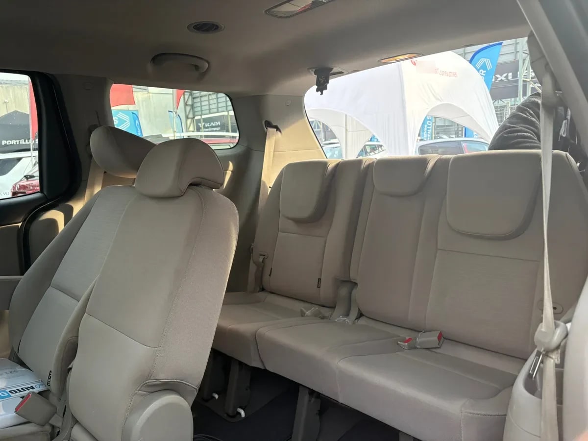 KIA MOTORS GRAND CARNIVAL Grand Carnival Ex 2.2 Dsl 8at Full año 2020