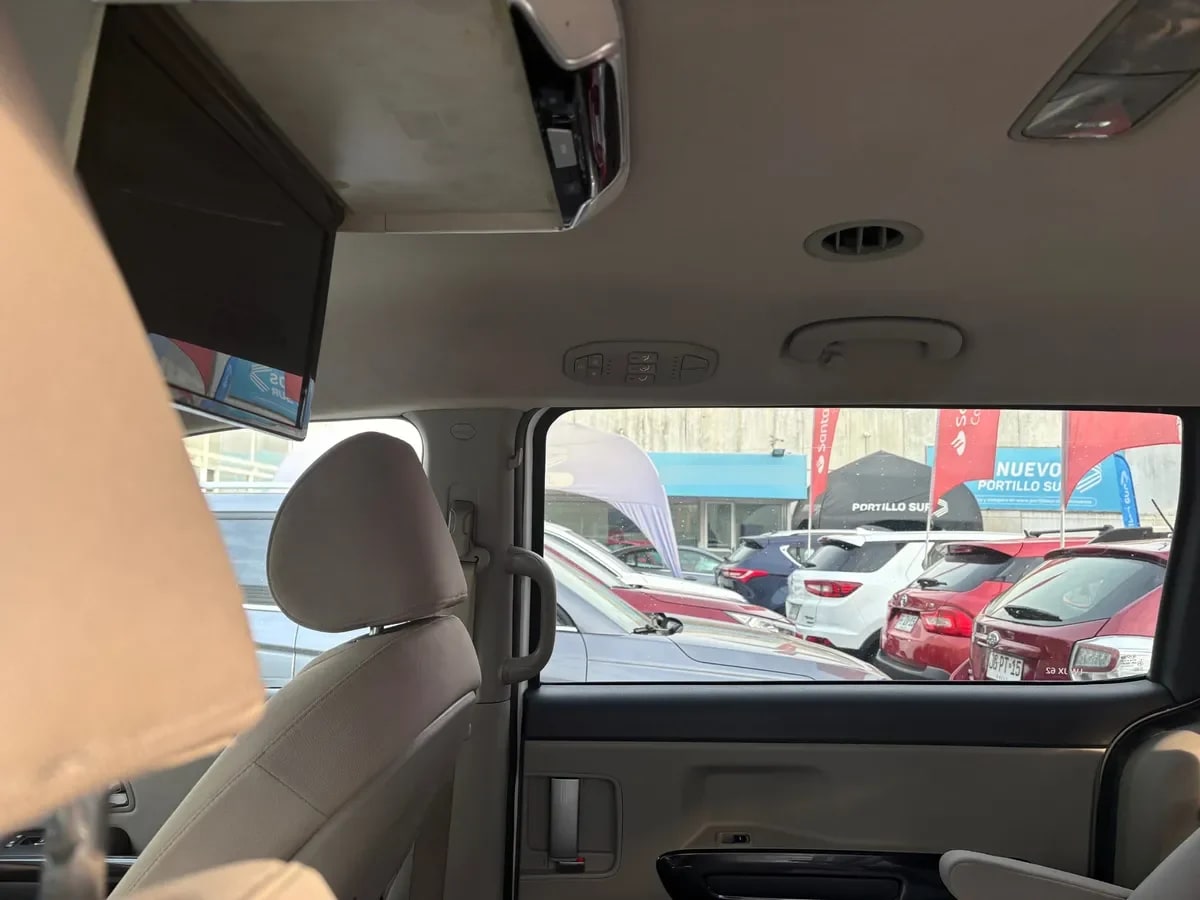 KIA MOTORS GRAND CARNIVAL Grand Carnival Ex 2.2 Dsl 8at Full año 2020