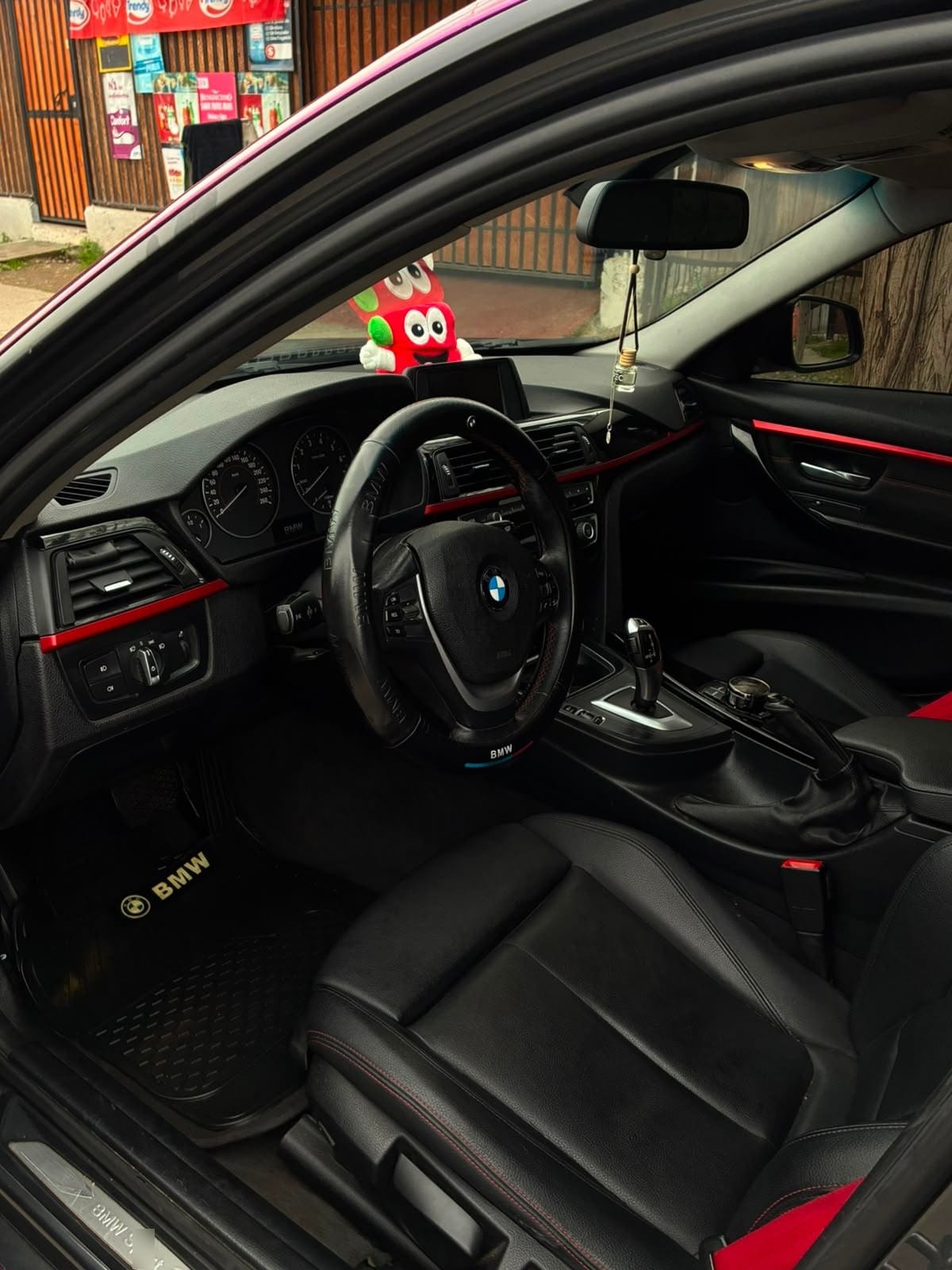 BMW 320 2.0 I Sport Sunroof At año 2013