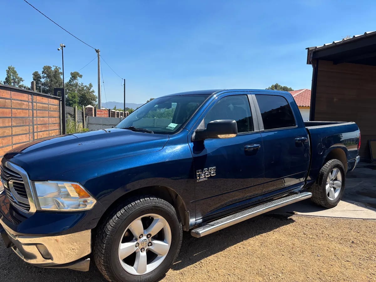 RAM 1500 3.6 Crew Cab Big Horn E-Torque At 4x4 Hibrido año 2021