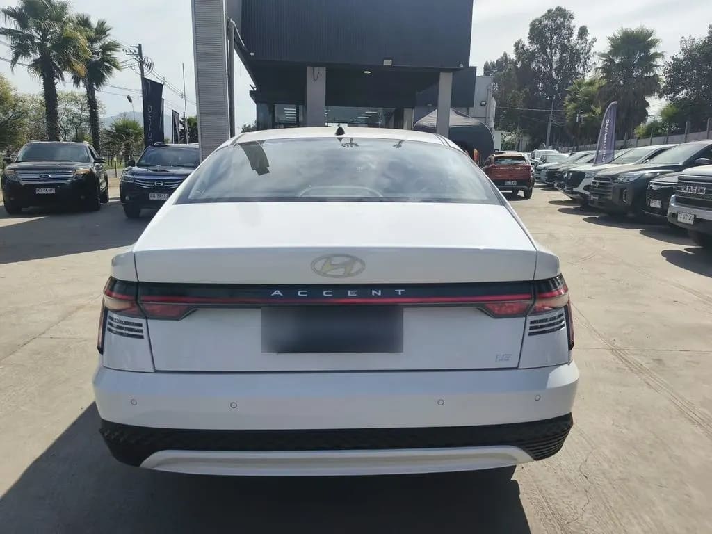 Hyundai Accent 1.5 Plus Mt año 2026