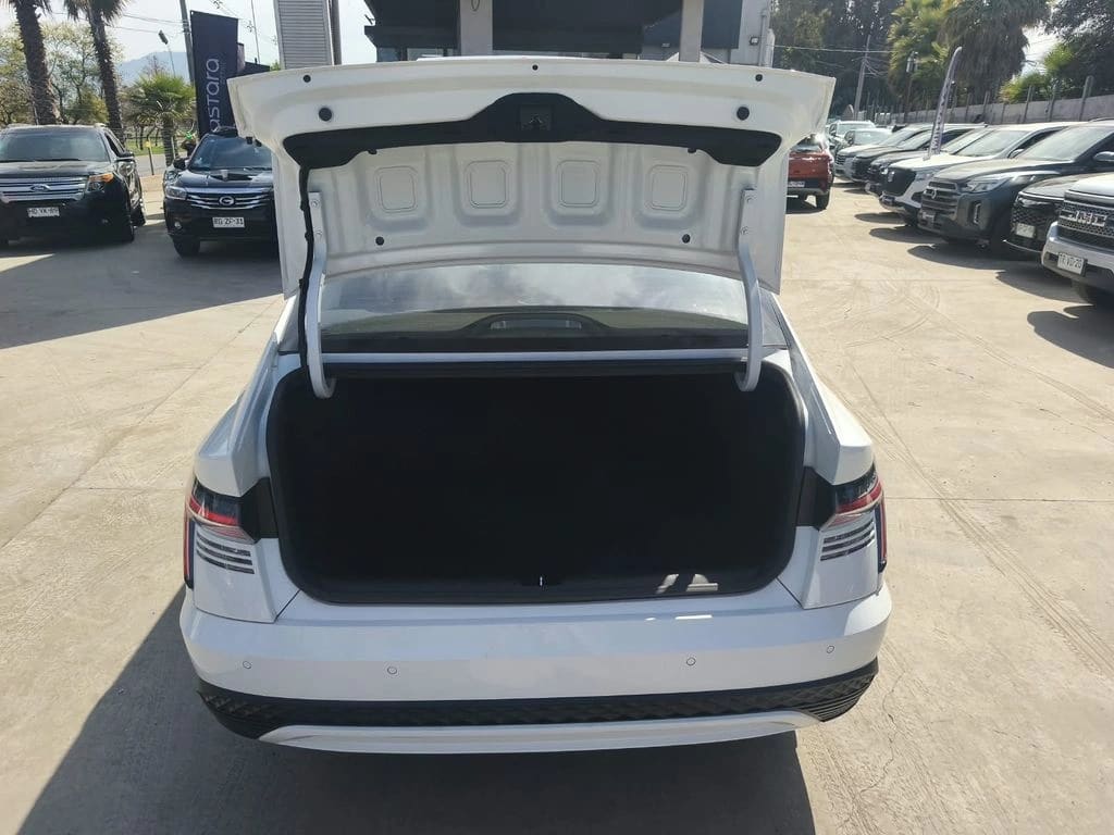 Hyundai Accent 1.5 Plus Mt año 2026