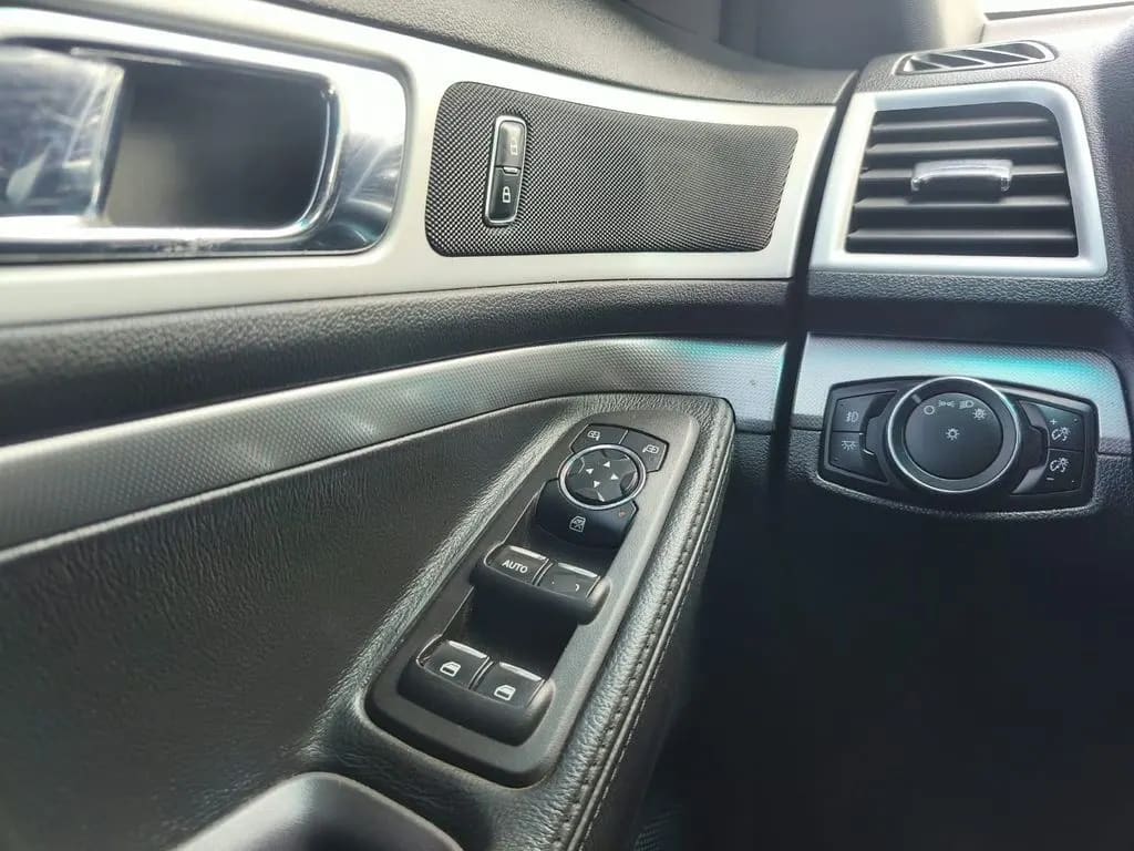 Ford Explorer Xlt 3.5 Aut año 2015
