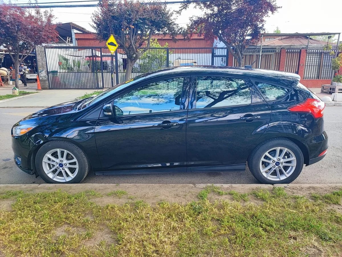 FORD FOCUS 2.0 5d Se Mt año 2018