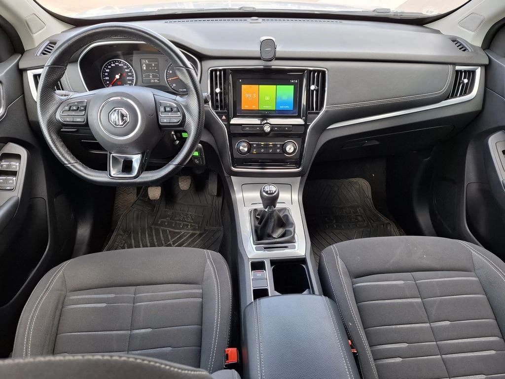 MG Rx5 Mt 1.5 T año 2023
