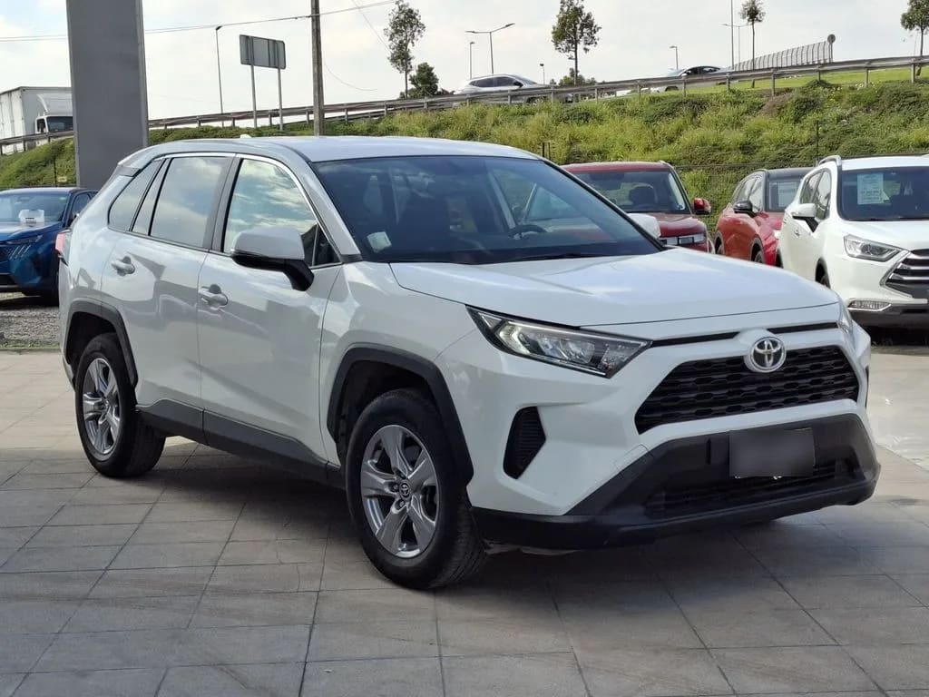 Toyota Rav4 Le año 2023