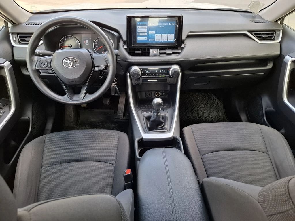 Toyota Rav4 Le año 2023