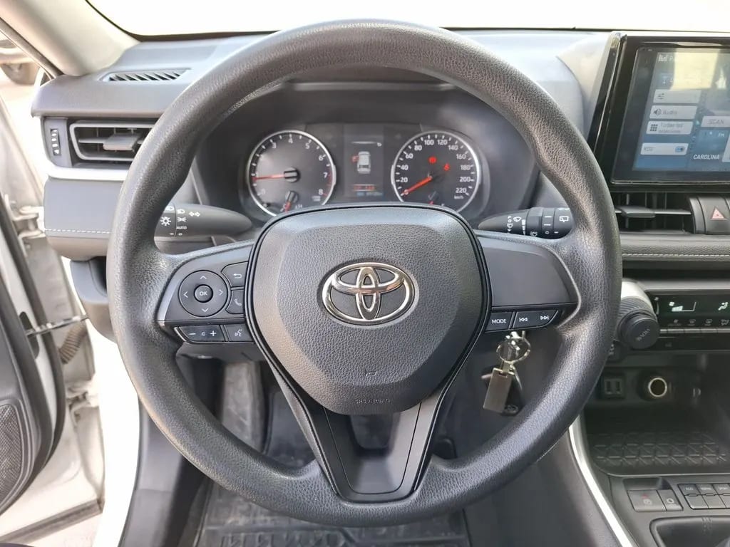 Toyota Rav4 Le año 2023