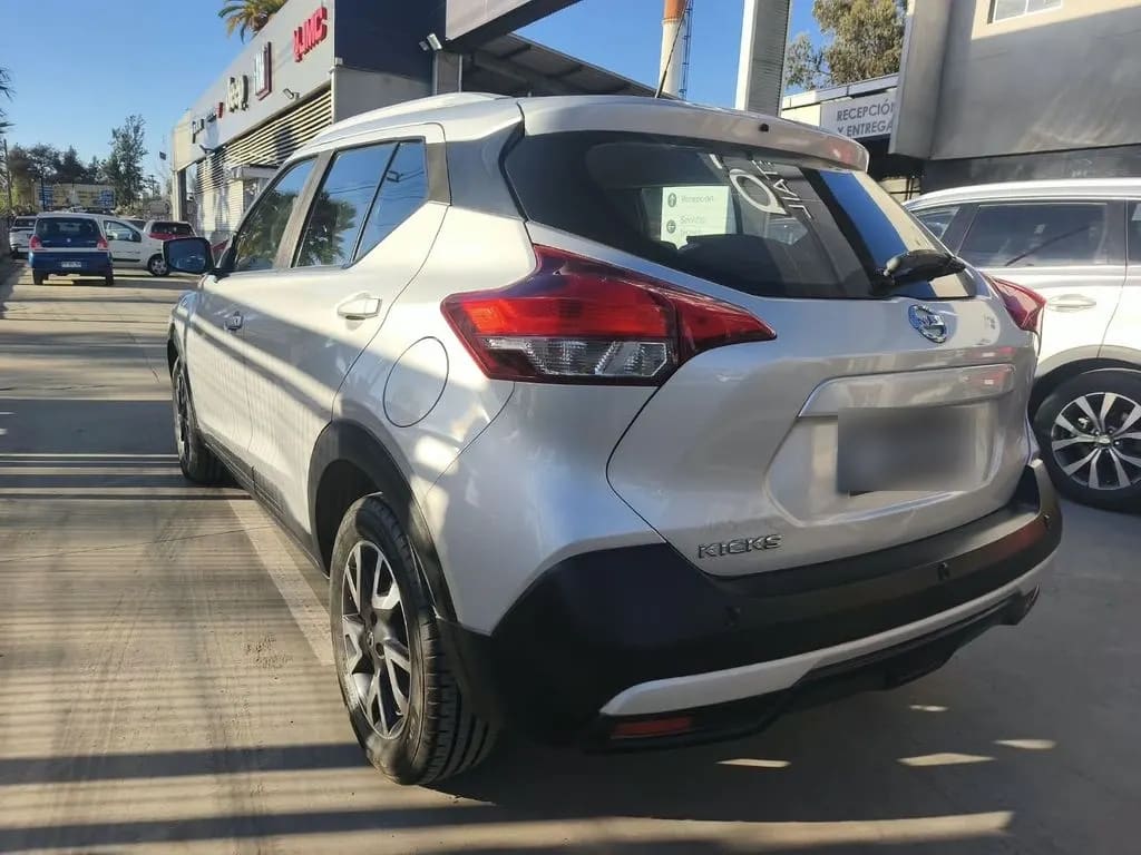 Nissan Kicks Sense 1.6 año 2017