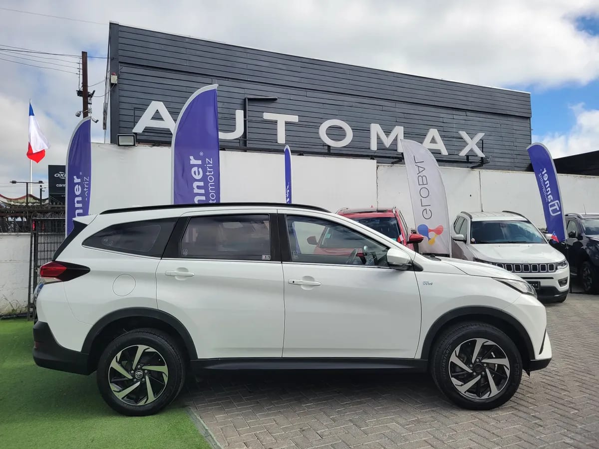TOYOTA RUSH 1.5 Xli At año 2022