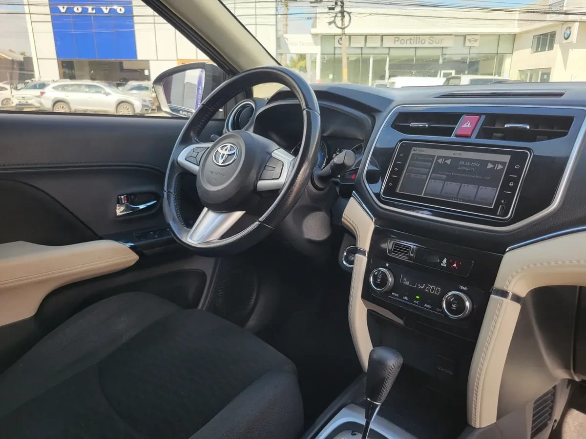 TOYOTA RUSH 1.5 Xli At año 2022