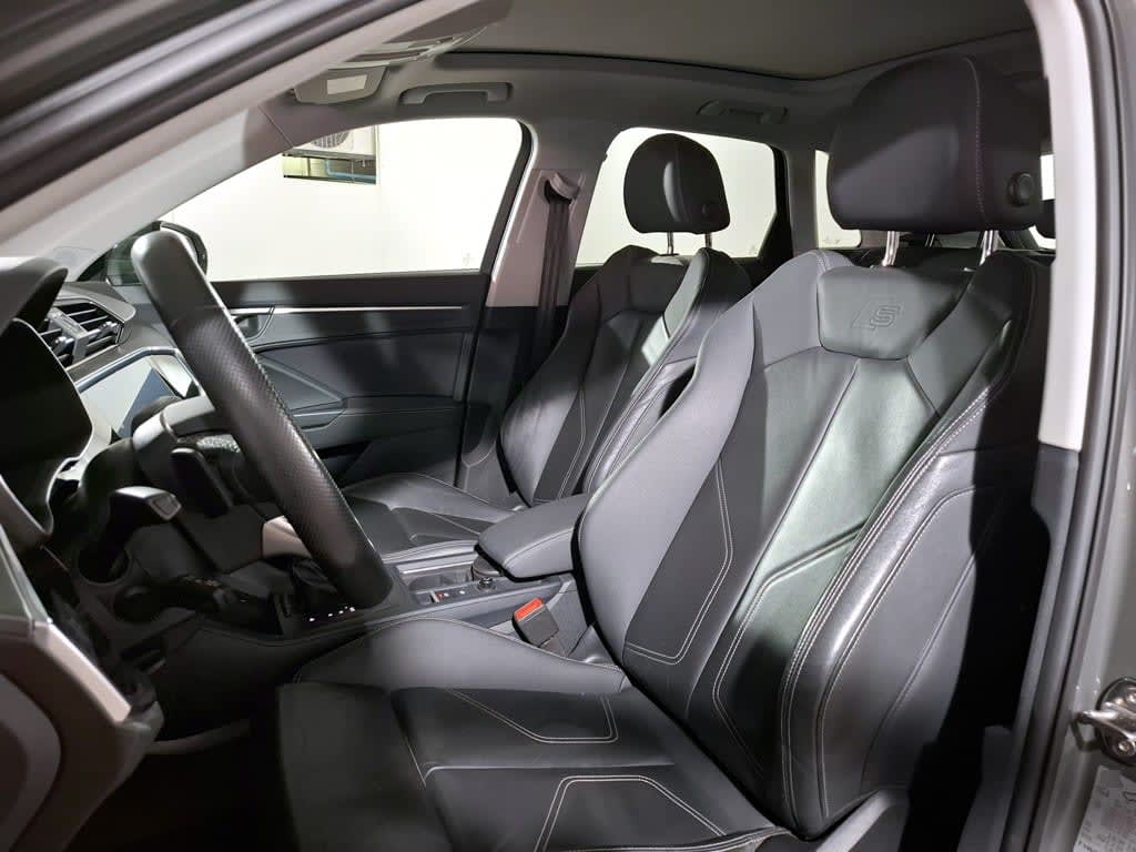 Audi Q3 1.4 35 Tfsi S Line año 2025