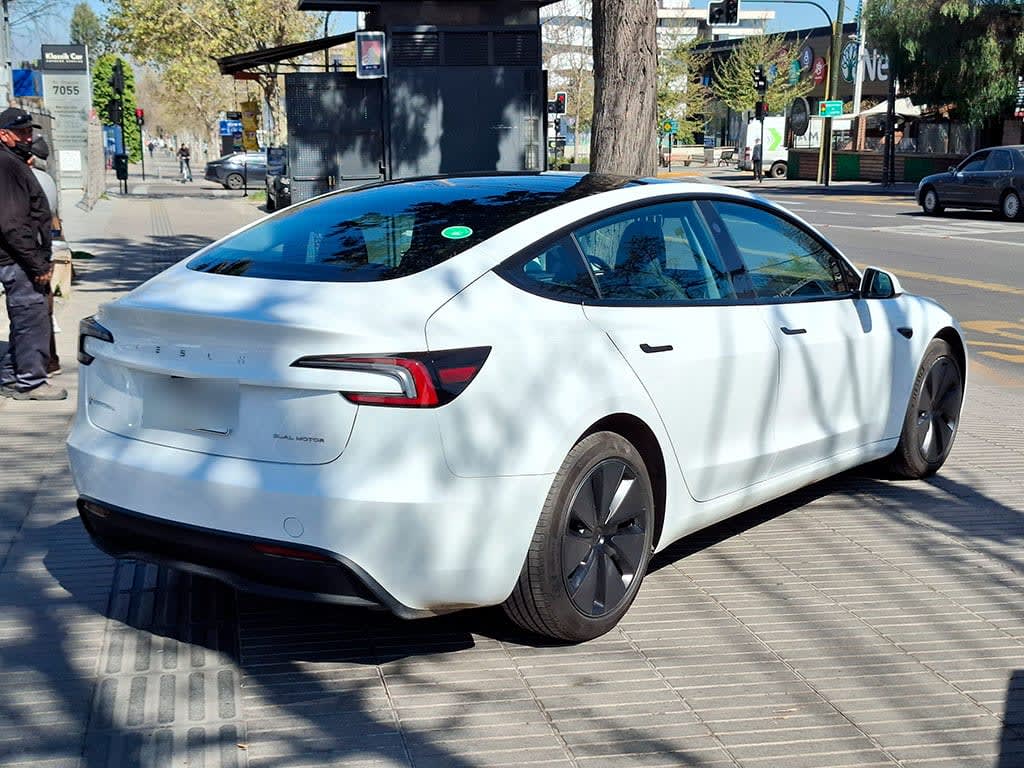 Tesla Model 3 Model 3 Long Range Awd Dual Motor año 2024