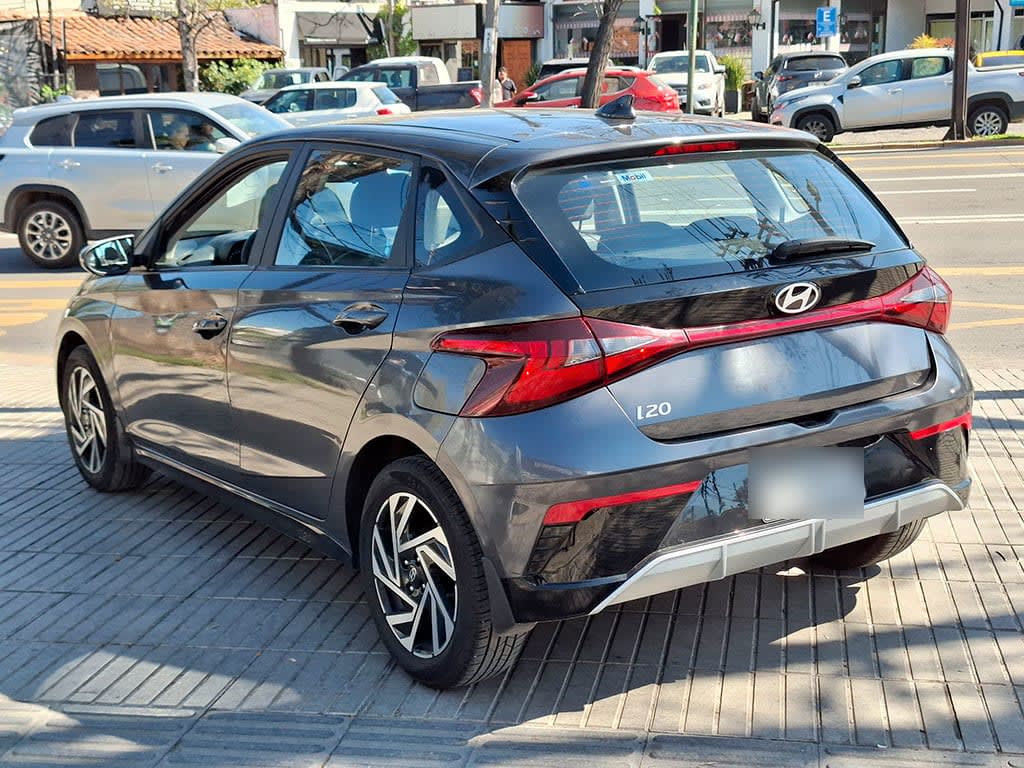 Hyundai I20 11.4 Mt Plus año 2025