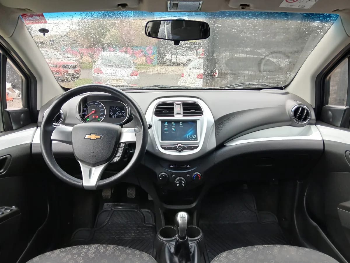 CHEVROLET SPARK GT 1.2 Lt Ml Ac Full Mt año 2020