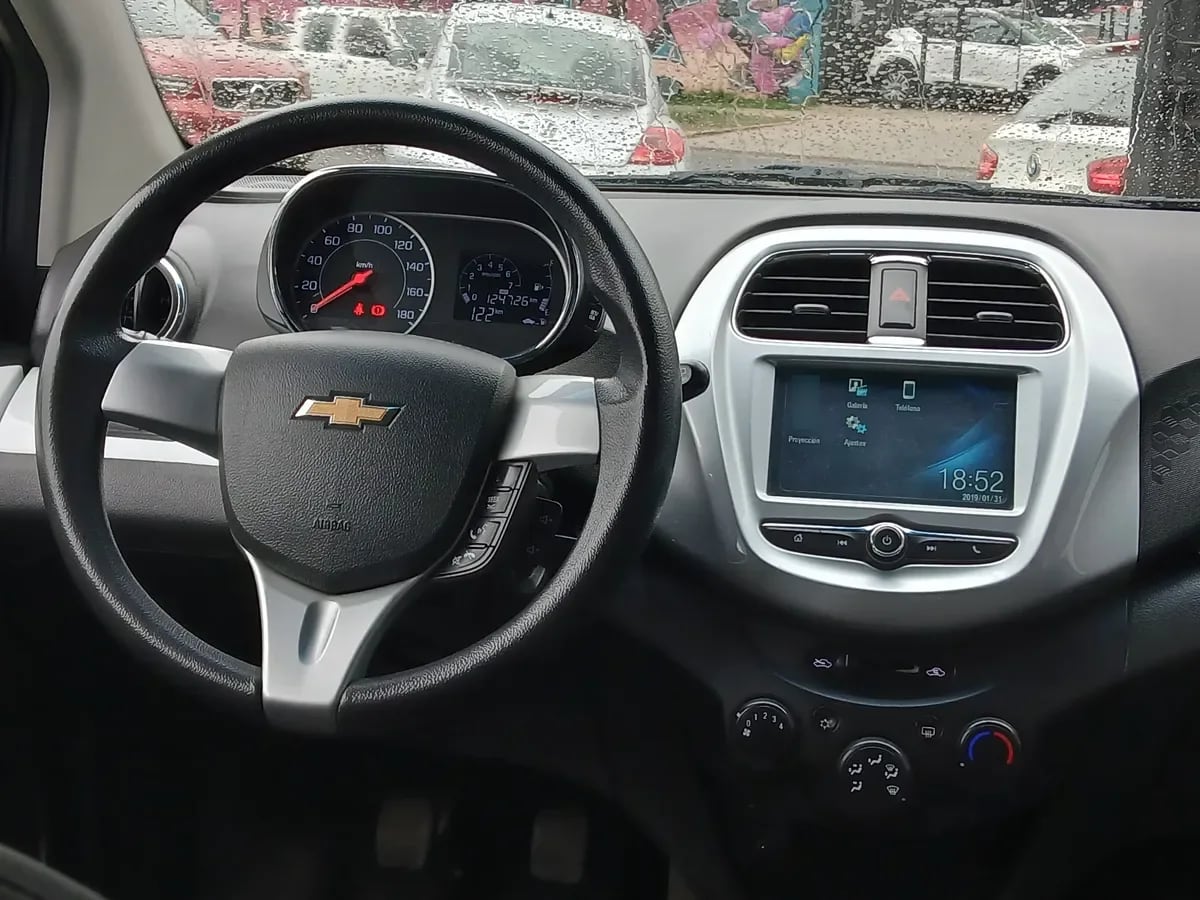 CHEVROLET SPARK GT 1.2 Lt Ml Ac Full Mt año 2020