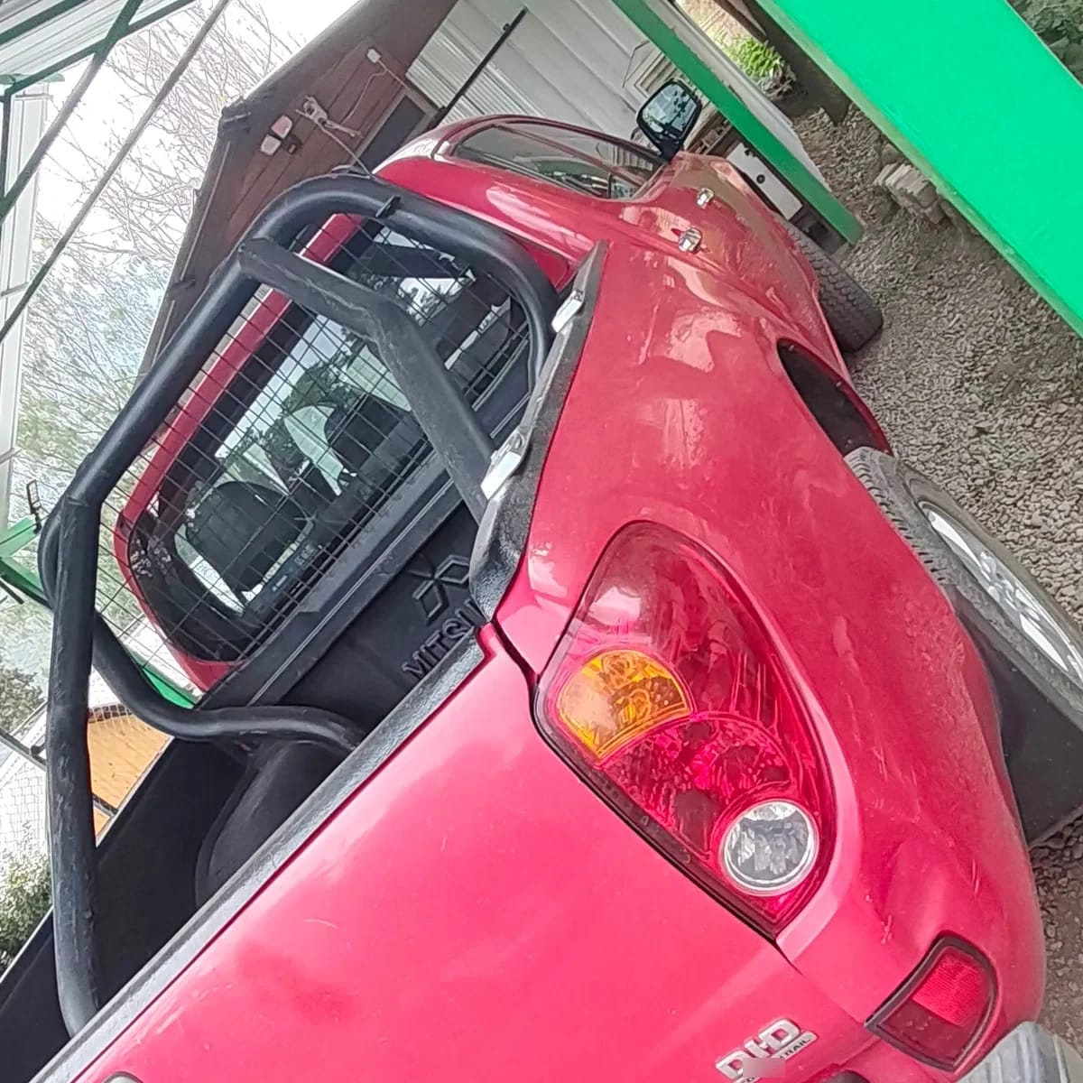 MITSUBISHI L200 2.5 D/c Td Work Cr Mt 4x2 Diesel año 2015