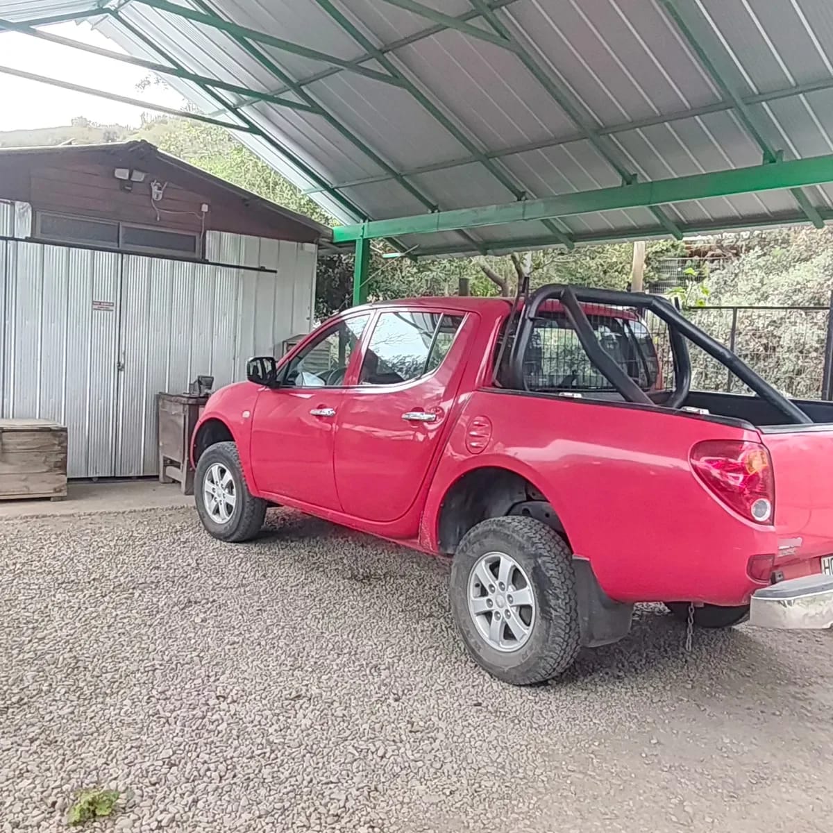 MITSUBISHI L200 2.5 D/c Td Work Cr Mt 4x2 Diesel año 2015