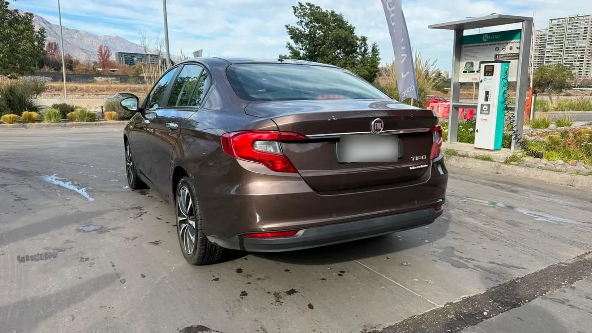 FIAT TIPO 1.6 Lounge L At año 2019