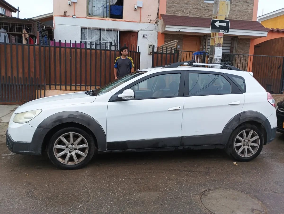 DONGFENG H30 1.6 Noble Mt año 2014