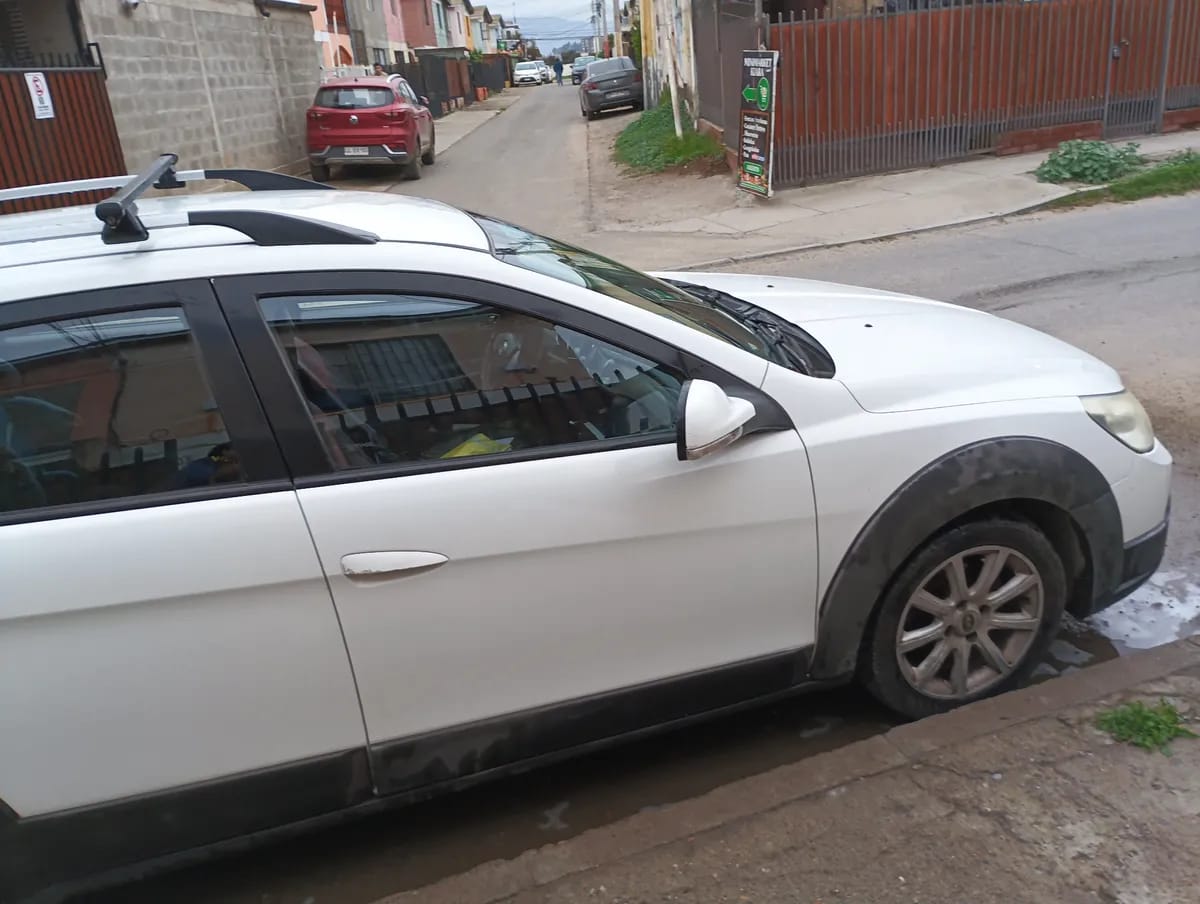 DONGFENG H30 1.6 Noble Mt año 2014
