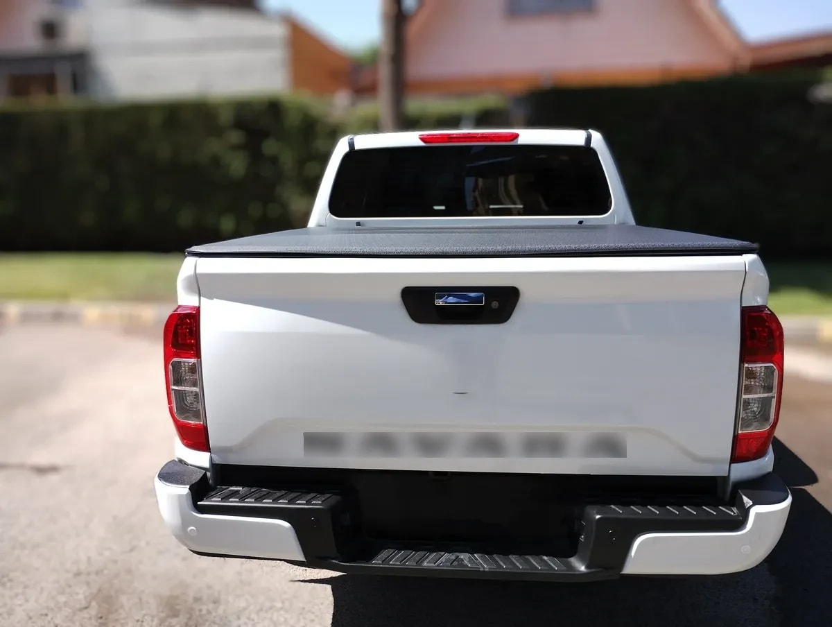 NISSAN NAVARA 2.3 Dc Xe Mt 4x2 Diesel año 2023