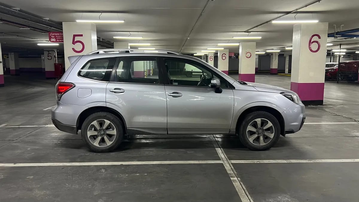 SUBARU FORESTER 2.0 Si Drive Xs At 4x4 año 2018