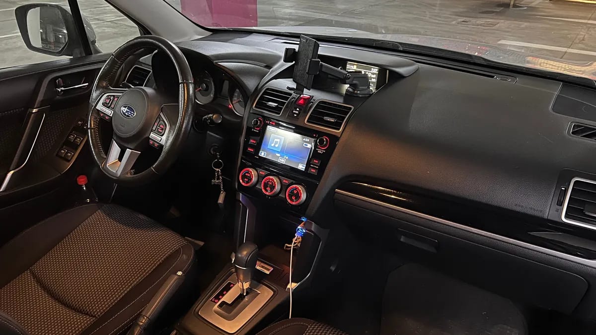 SUBARU FORESTER 2.0 Si Drive Xs At 4x4 año 2018