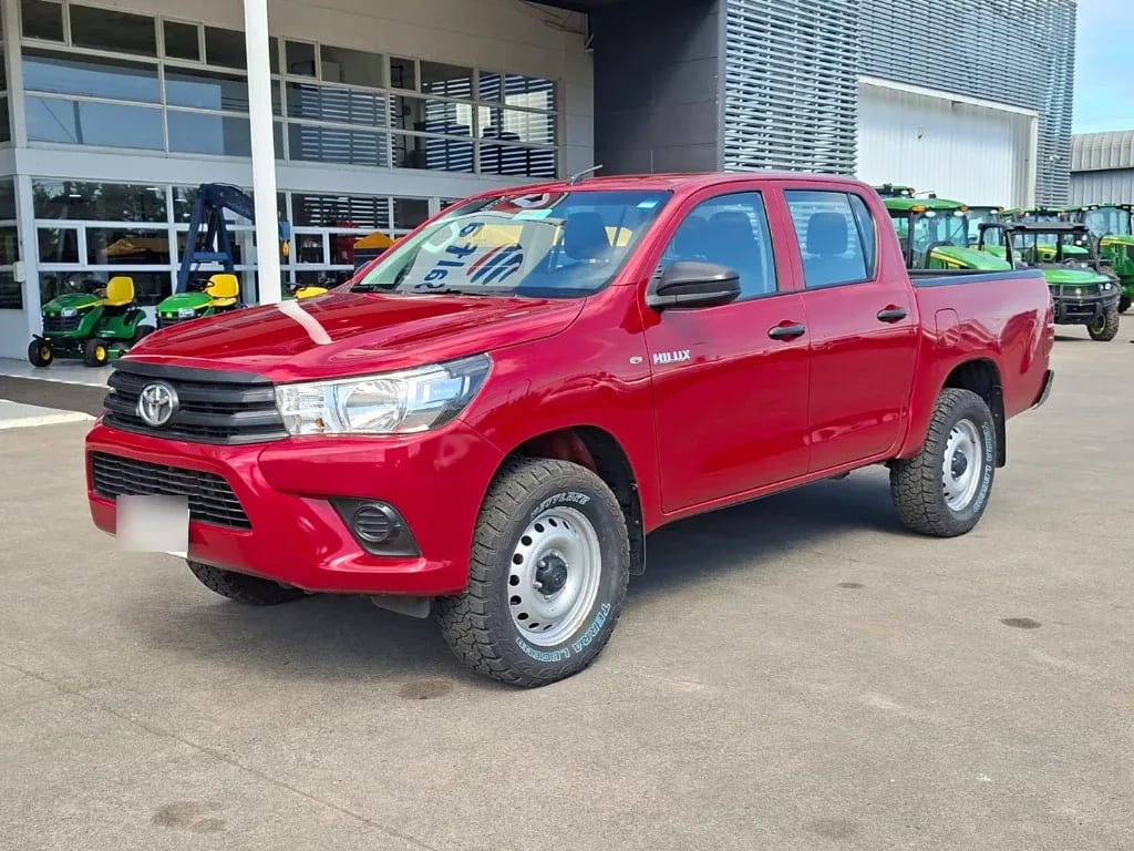 Toyota Hilux Dc 4x4 2.4 D Dx Mt año 2022