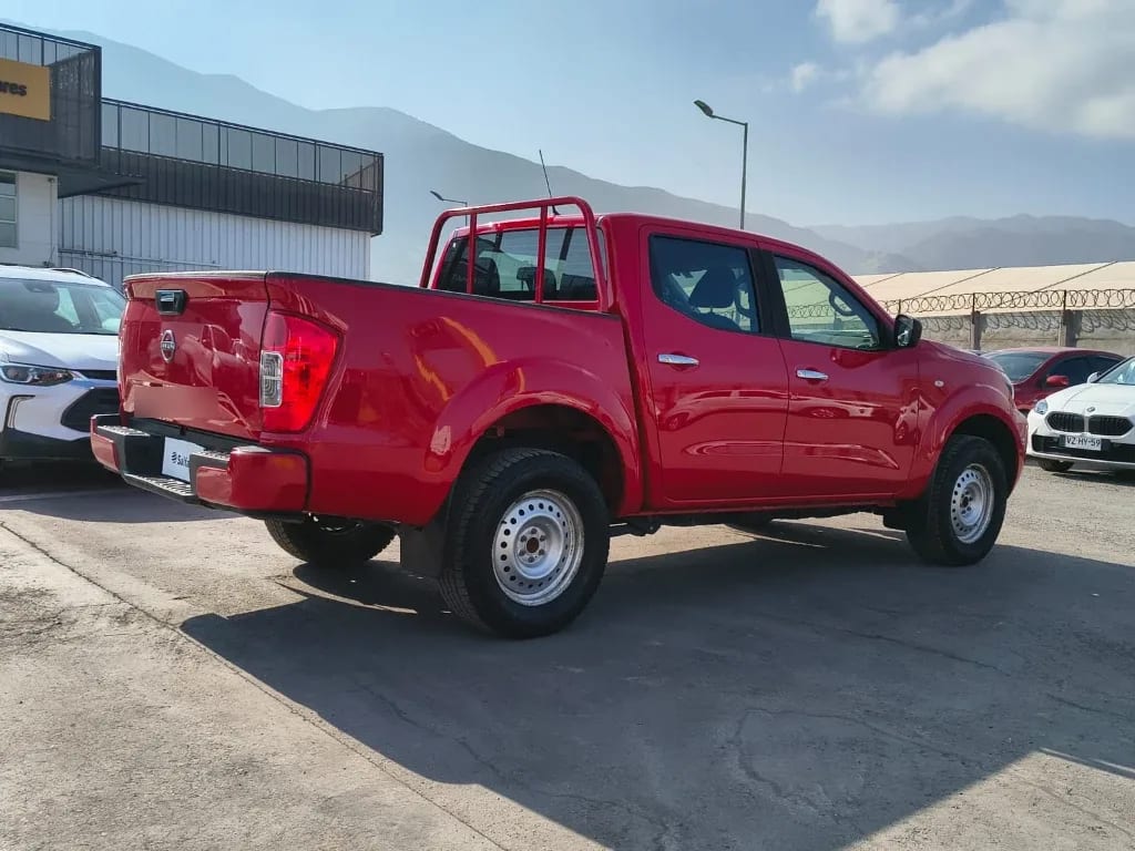 Nissan Navara Dc 4x2 2.3tdi Se año 2023