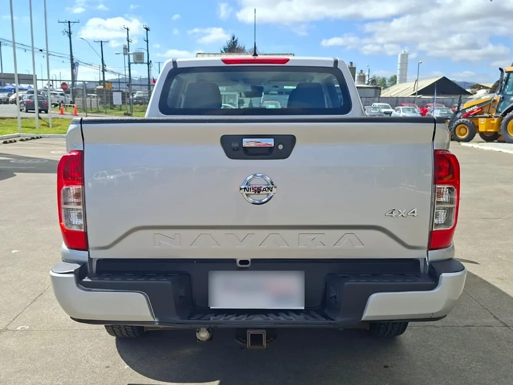 Nissan Navara Dc 4x4 2.3tdi Xe At año 2023