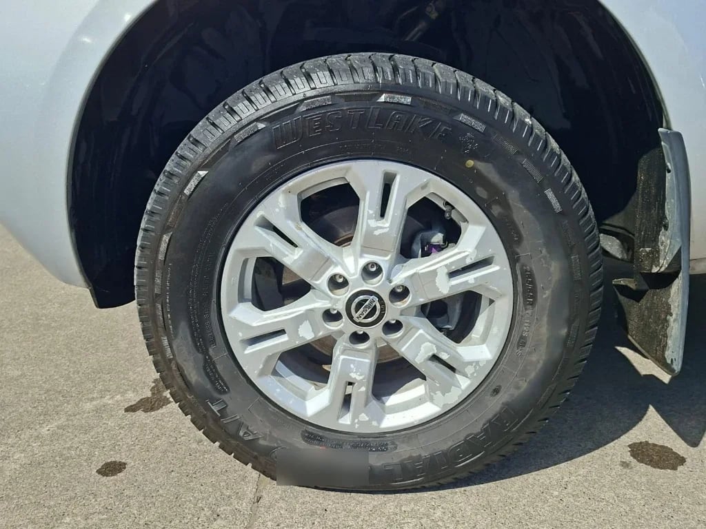 Nissan Navara Dc 4x4 2.3tdi Xe At año 2023
