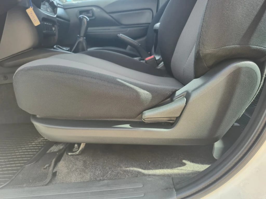 Mitsubishi L200 Katana Crm 4x4 2.4 año 2022