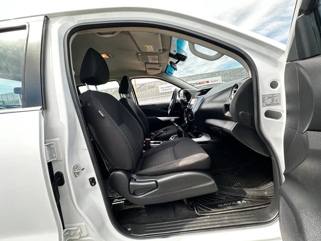 Nissan Navara Navara Dc 4x2 2.3tdi Xe año 2023