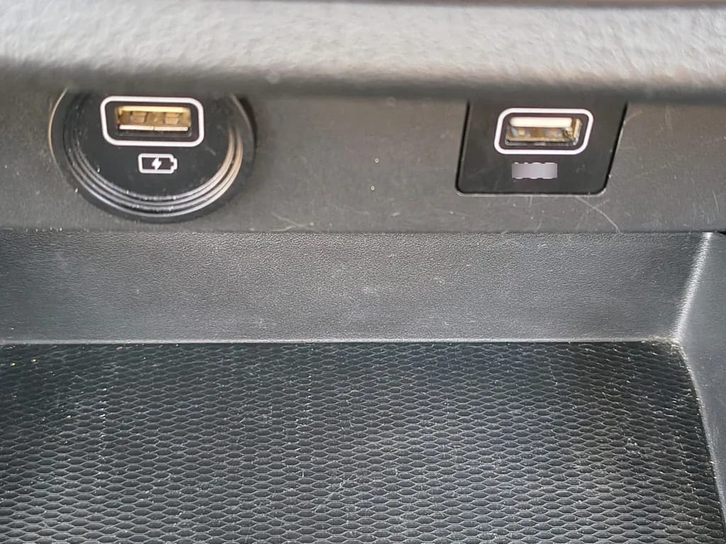 Hyundai Grand I10 I-10 Ai3 Hb 1.2 Mt Plus año 2023