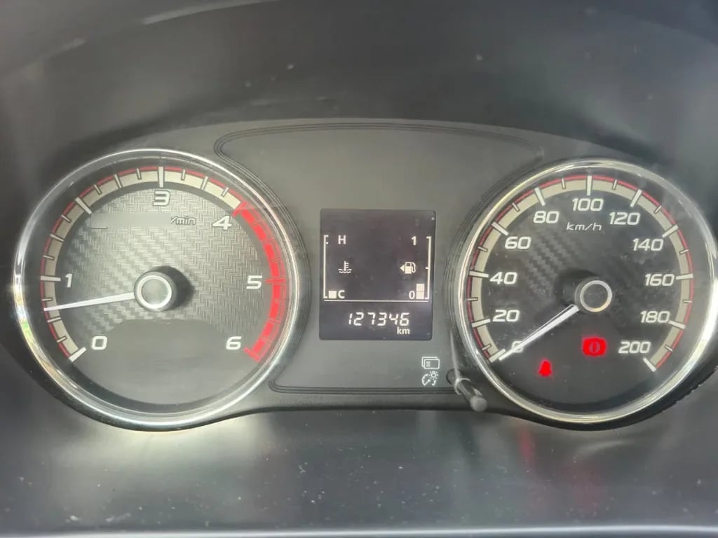 Mitsubishi L200 Katana Crm 4x4 2.4 año 2022