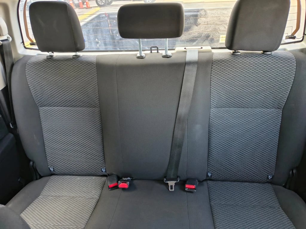 Toyota Hilux Dx Tss 4x2 Mt año 2023