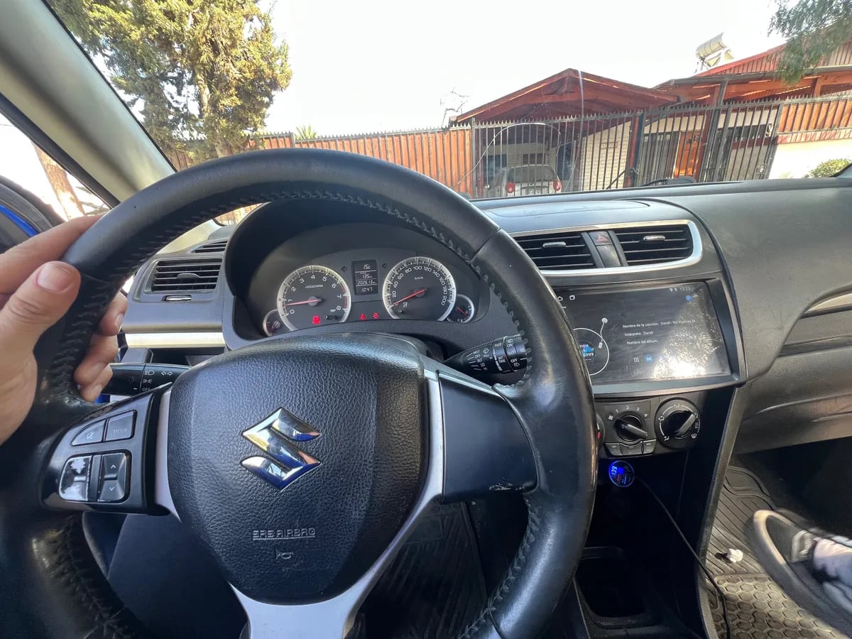 SUZUKI SWIFT 1.2 Gls Ac Mt año 2015