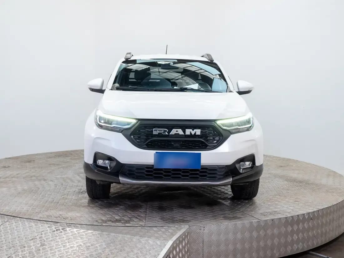 Ram 700 700 1.3 Laramie Cd Mt año 2022