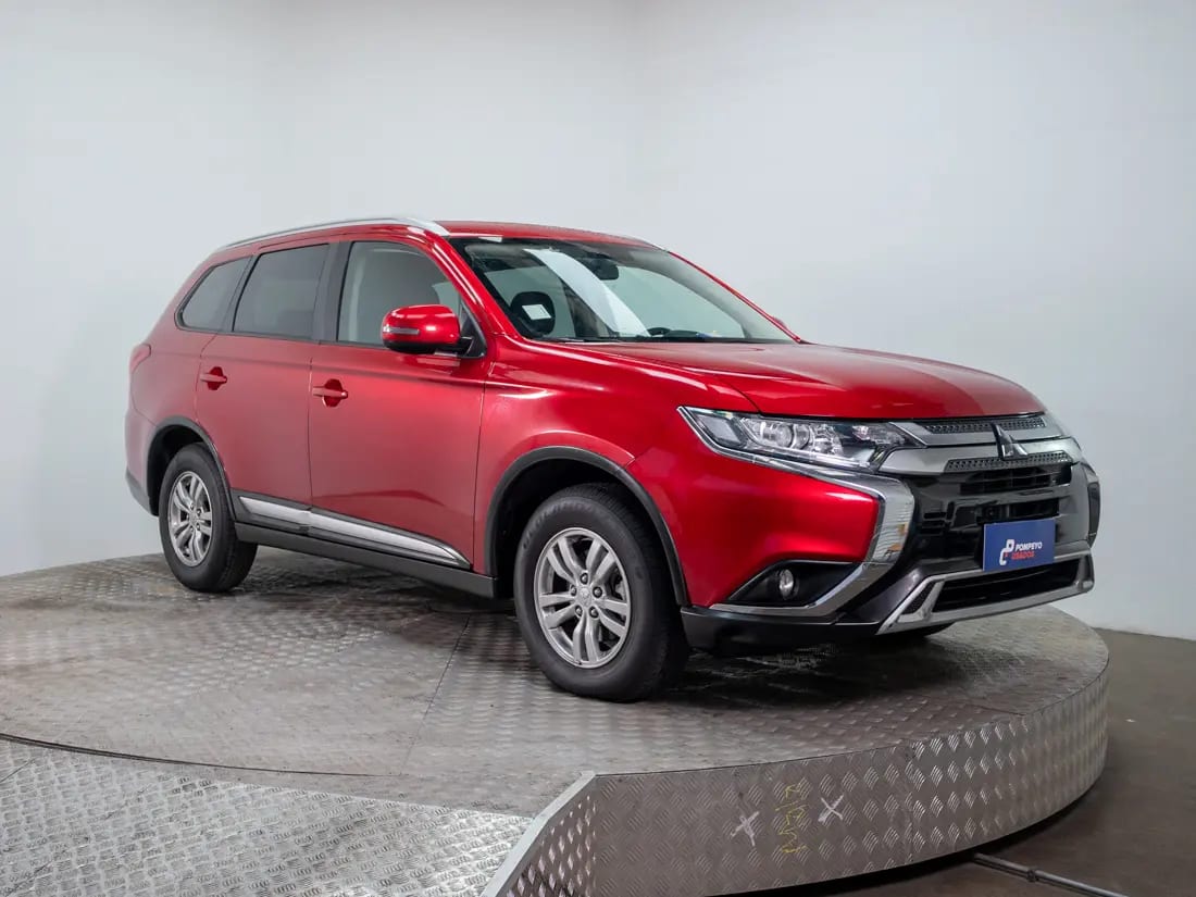 Mitsubishi Outlander Outlander 2.0 At 4x2 año 2023