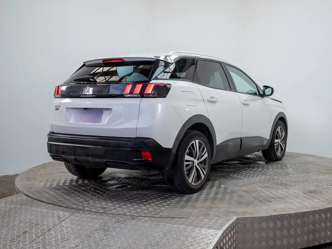 Peugeot 3008 3008 1.2 Active Pack Puretech 130 Mt año 2024